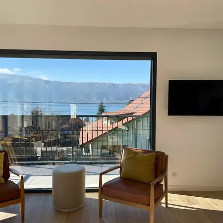 Maison Du Lac, A 10 Min A Pied De La Villa *